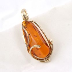 Pendente in Ambra e argento